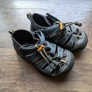 Navy Toddler Keen Sandals